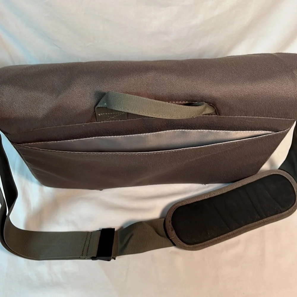 STM Scout 2 Medium Laptop Shoulder Bag , Olive